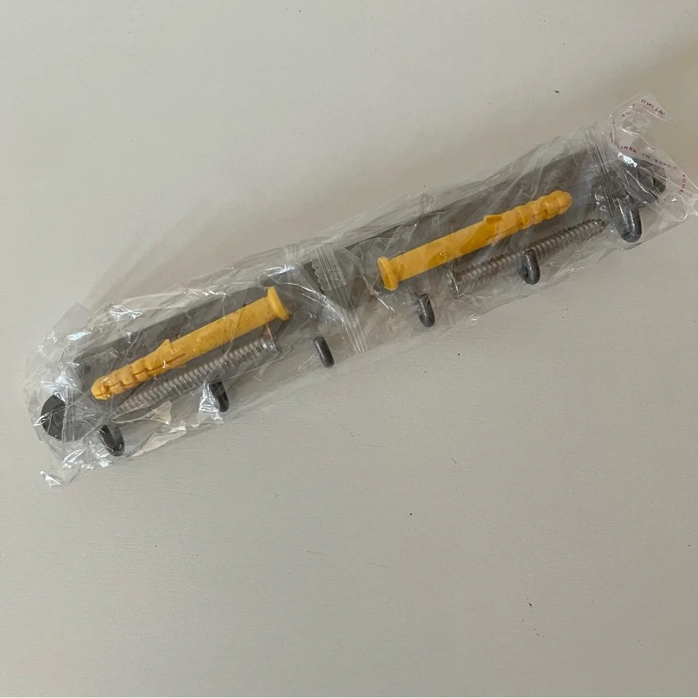NWT Taylor Swift Reputation Keyholder
